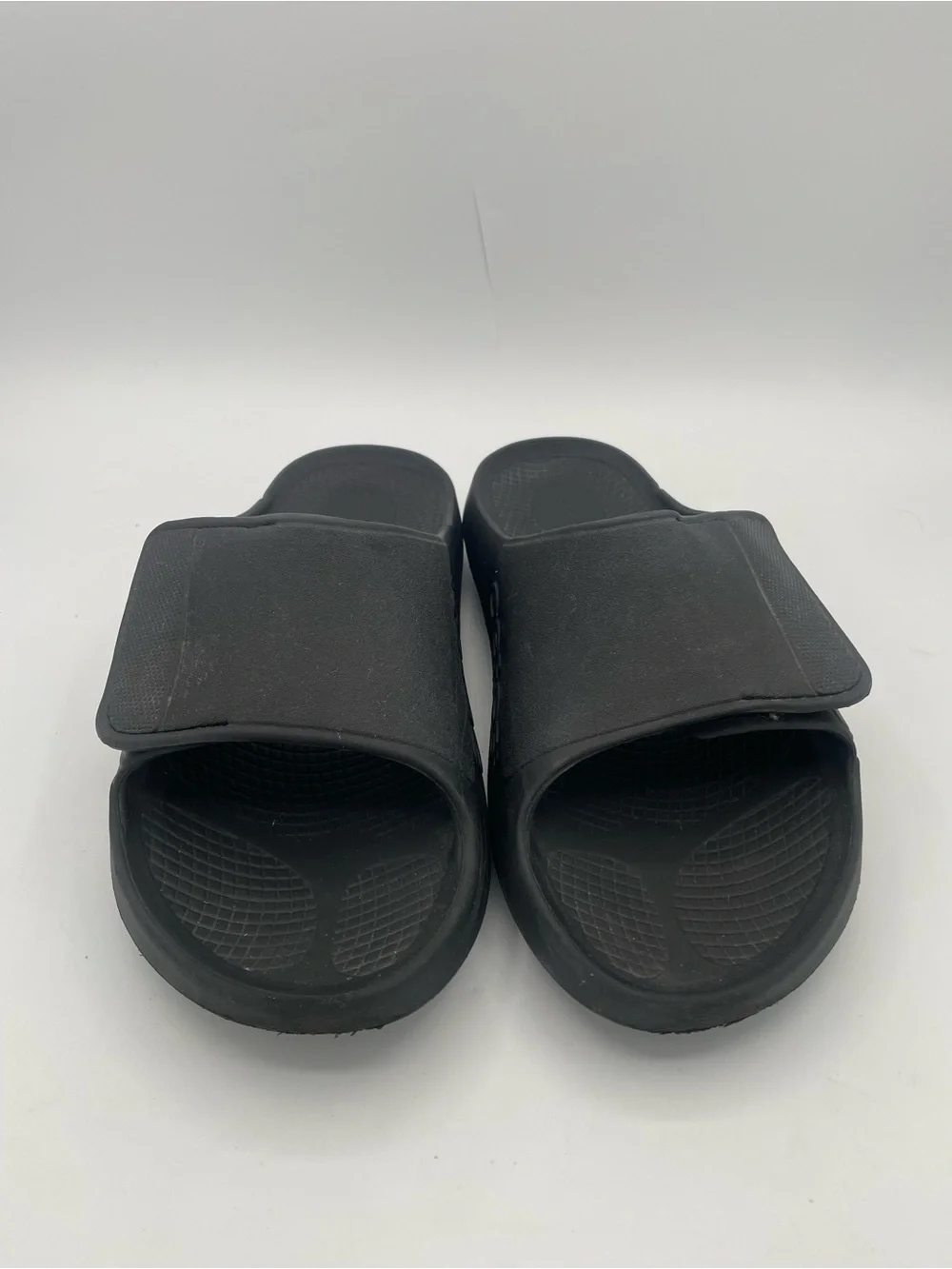 OOFOS OOahh Sport Flex Recovery Slides Men’s 9